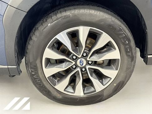 Used 2024 Subaru Outback Limited AWD/4WD image 34