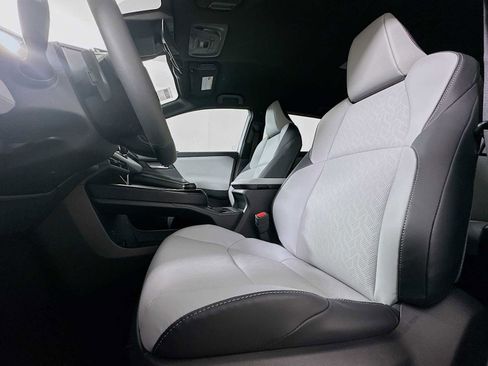 New 2026 Subaru Solterra Premium image 18