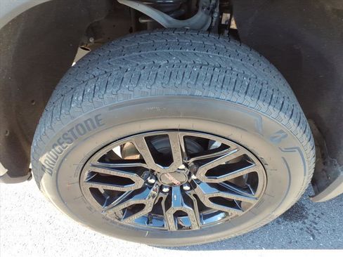 Used 2022 GMC Sierra 1500 Elevation image 5