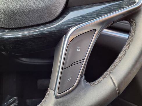 Used 2025 Cadillac XT5 Premium Luxury image 16