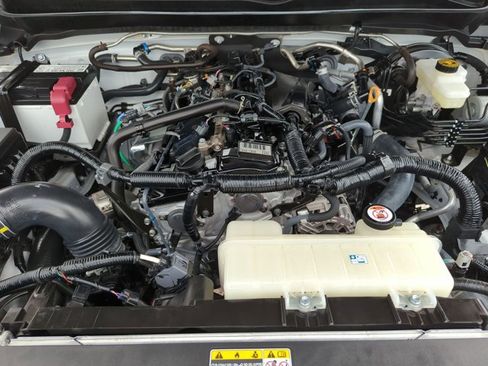 Certified 2024 Toyota Tacoma SR5 RWD image 22
