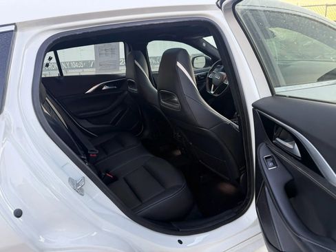 Used 2018 INFINITI QX30 Sport image 28