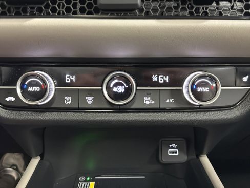Used 2025 Honda HR-V EX-L image 27