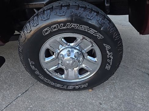 Used 2018 RAM 2500 Tradesman w/ Chrome Appearance Group image 28