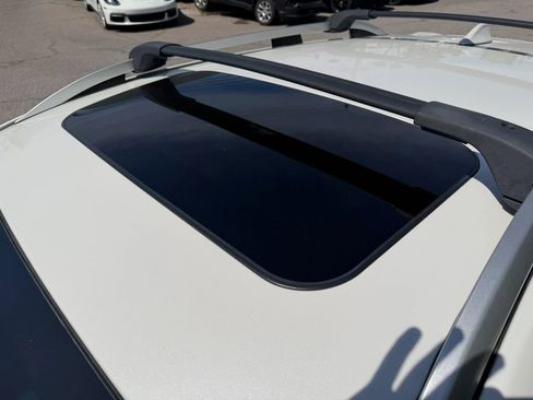 Used 2022 Subaru Impreza 2.0i Premium image 10