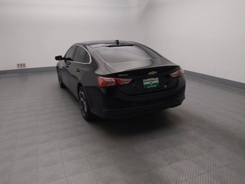 Used 2022 Chevrolet Malibu LT FWD image 5