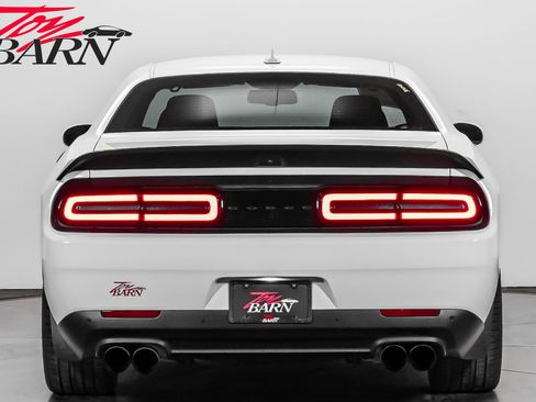Used 2021 Dodge Challenger SRT Hellcat image 4