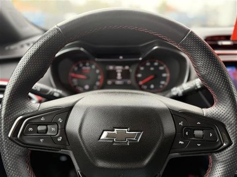 Certified 2023 Chevrolet TrailBlazer RS w/ Convenience Package image 11