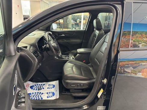 Used 2022 Chevrolet Equinox RS w/ RS Leather Package image 26