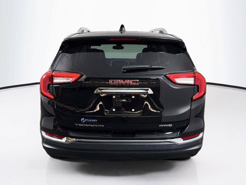 Used 2022 GMC Terrain SLT w/ LPO, Floor Liner Package AWD/4WD image 10