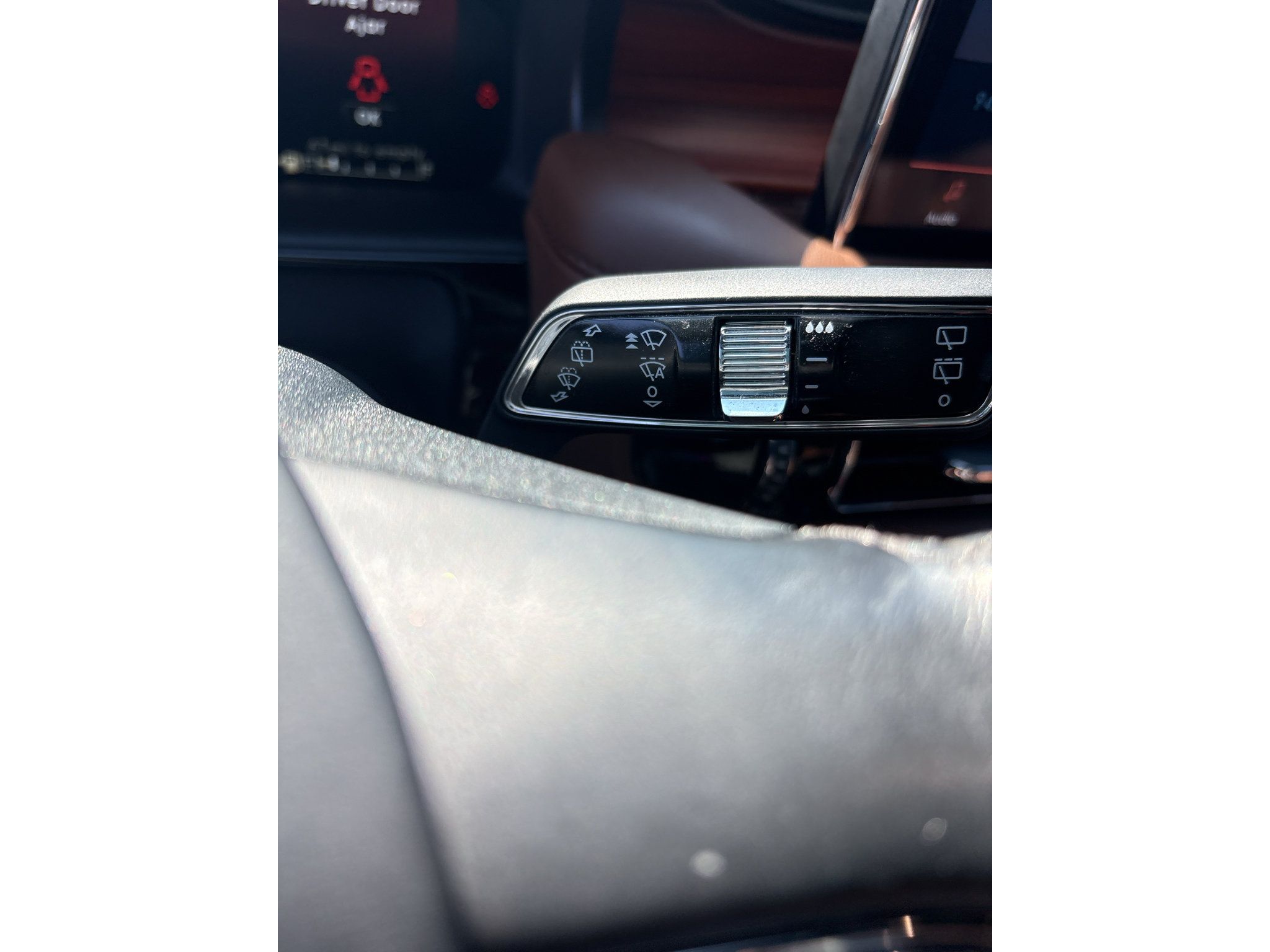 Used 2022 Lincoln Nautilus Reserve FWD image 25