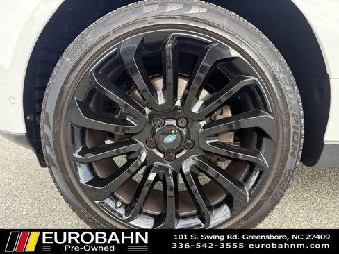 Used 2017 Land Rover Range Rover HSE AWD/4WD image 26