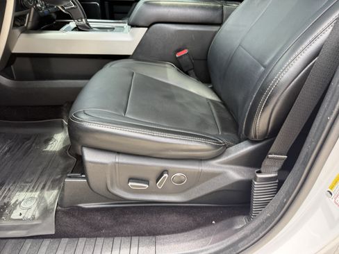 Used 2016 Ford F150 Lariat AWD/4WD image 30