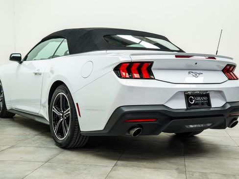 Used 2024 Ford Mustang Premium RWD image 10