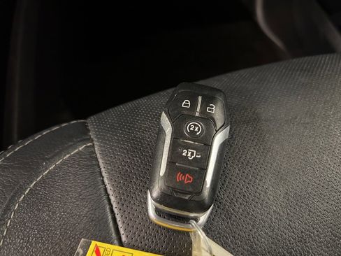 Used 2015 Ford F150 Lariat w/ Equipment Group 502A Luxury image 43