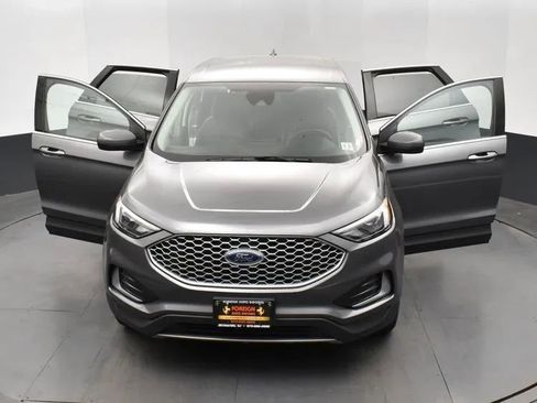 Used 2024 Ford Edge SEL AWD/4WD image 10
