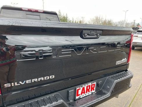 Used 2022 Chevrolet Silverado 3500 High Country image 10