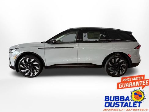 New 2026 Lincoln Nautilus Reserve AWD/4WD image 2