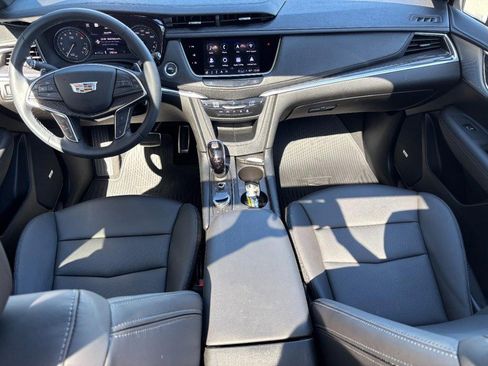 Used 2025 Cadillac XT5 Sportv w/ Technology Package image 11