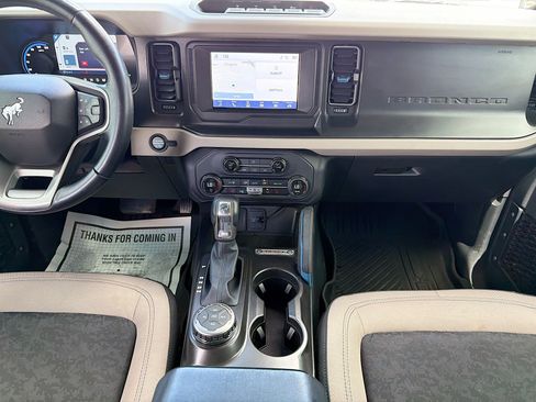 Used 2023 Ford Bronco Wildtrak AWD/4WD image 17