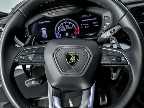 Used 2020 Lamborghini Urus image 30