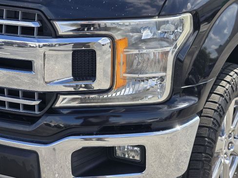 Used 2019 Ford F150 XLT w/ Equipment Group 302A Luxury AWD/4WD image 10