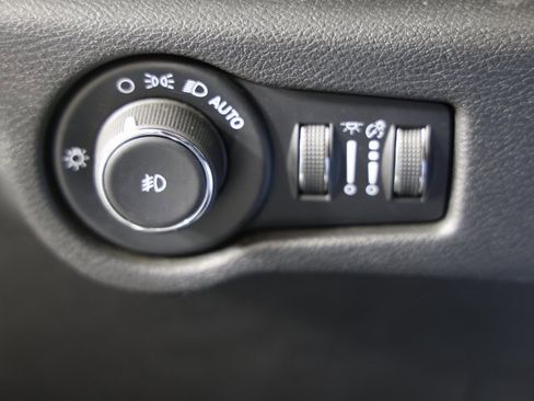 Used 2022 Chrysler Pacifica Pinnacle image 33