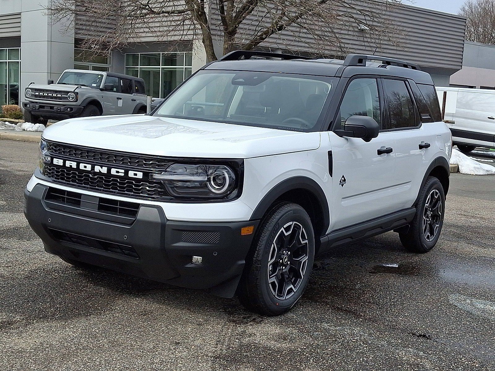 New 2026 Ford Bronco Sport Outer Banks w/ Outer Banks Tech Package+ AWD/4WD image 3