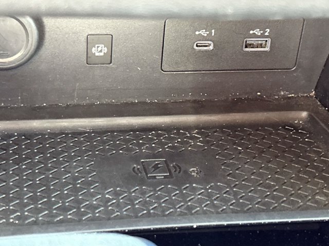 Certified 2025 Nissan Pathfinder SL FWD image 38