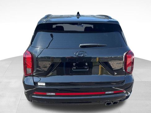 Used 2024 Hyundai Palisade Calligraphy image 4