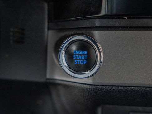 Used 2016 Toyota Tacoma TRD Off-Road w/ Towing Package image 26