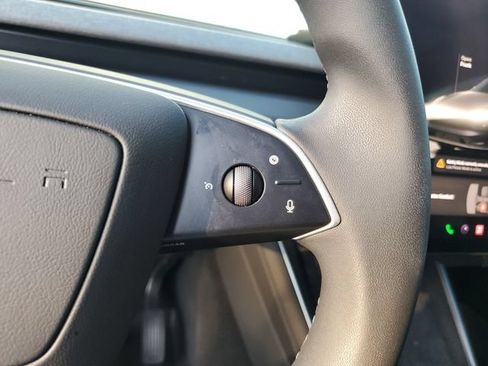 Used 2026 Tesla Model Y 2WD image 25