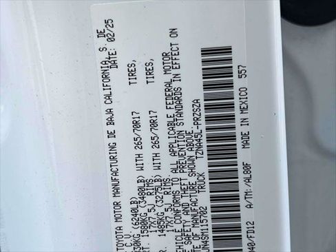 Certified 2025 Toyota Tacoma TRD Off-Road image 21