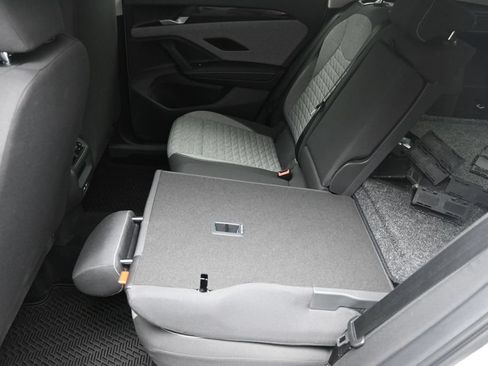 Used 2025 Volkswagen Tiguan S FWD image 24