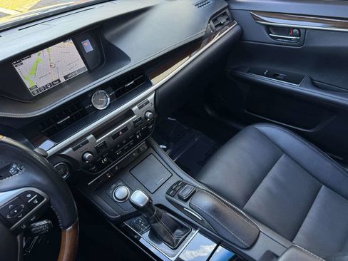 Used 2016 Lexus ES 350 image 16