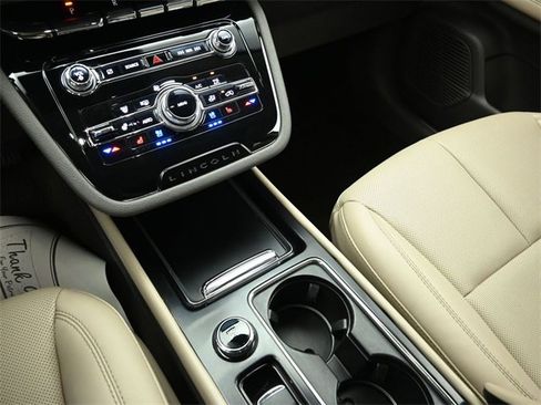 Certified 2022 Lincoln Corsair AWD w/ Equipment Group 101A image 19