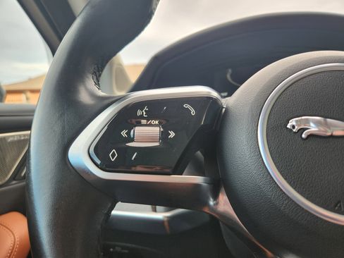 Used 2020 Jaguar I-PACE SE image 34