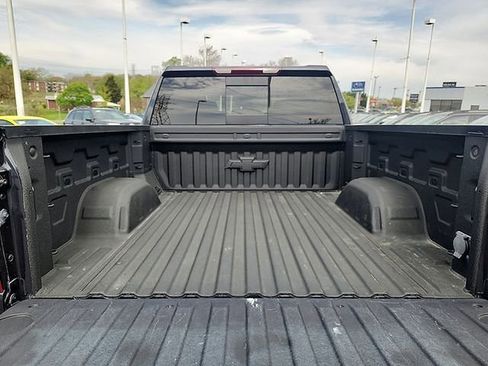 Certified 2022 Chevrolet Silverado 1500 LT AWD/4WD image 28