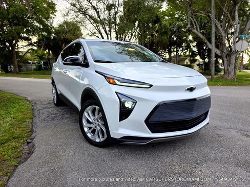 Used 2022 Chevrolet Bolt EUV LT w/ Driver Confidence Package image 25