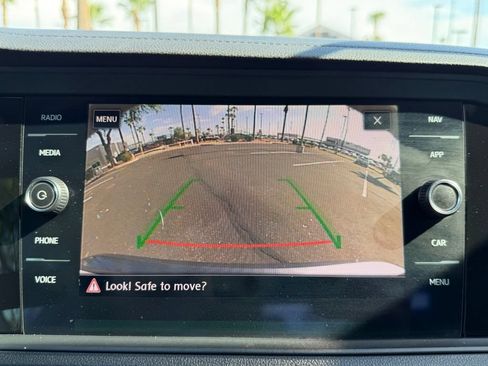 Used 2020 Volkswagen Jetta SEL Premium FWD image 14
