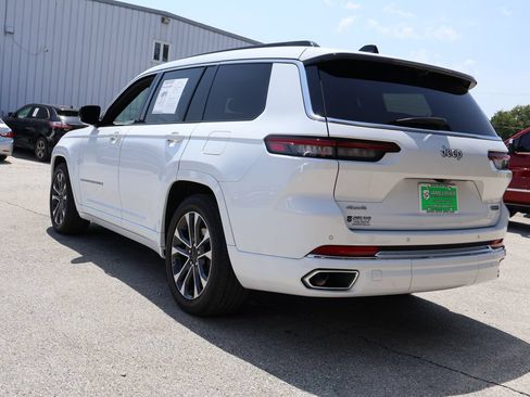 Used 2024 Jeep Grand Cherokee L Overland w/ Advanced Protech Group III AWD/4WD image 3