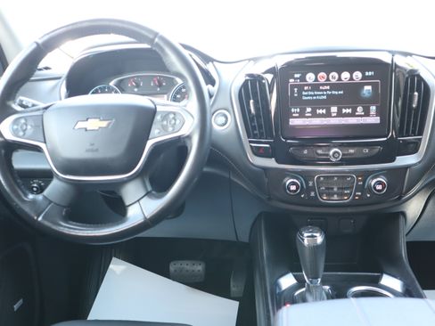 Used 2019 Chevrolet Traverse LT w/ LT Premium Package FWD image 12