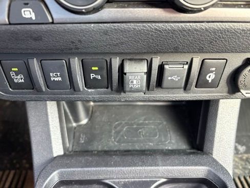 Used 2023 Toyota Tacoma TRD Sport w/ Advanced Technology Package image 20