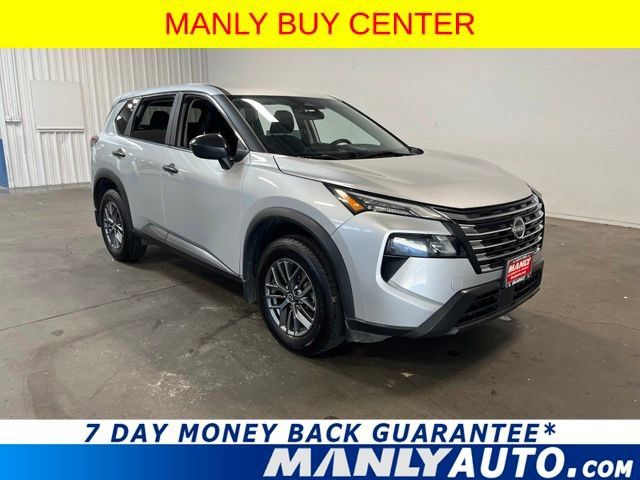 Used 2024 Nissan Rogue S AWD/4WD image 1