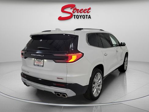 Used 2024 GMC Acadia Denali w/ Super Cruise Package AWD/4WD image 4