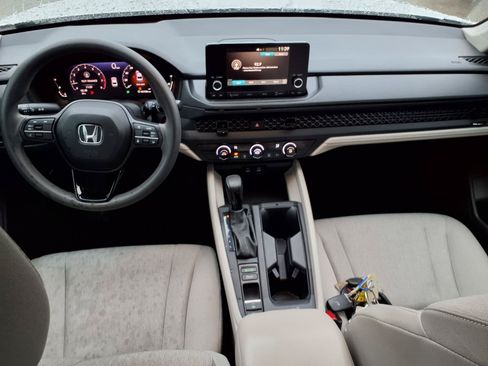 Used 2023 Honda Accord LX image 4