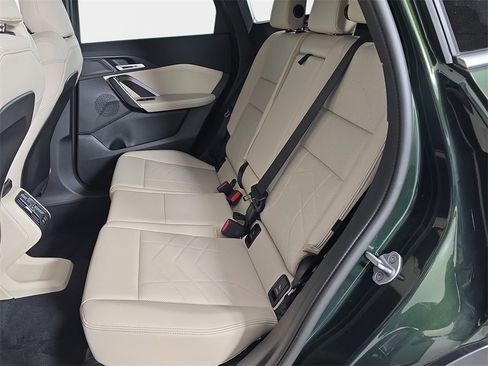 Used 2025 BMW X1 xDrive28i w/ Convenience Package image 17