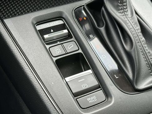 Used 2025 Honda CR-V LX image 29