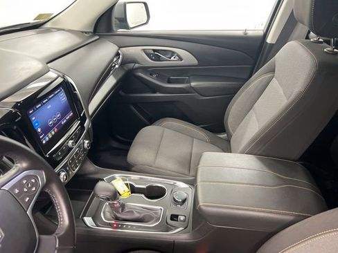 Used 2021 Chevrolet Traverse LT w/ LPO, Floor Liner Package AWD/4WD image 24