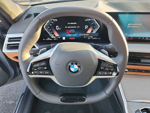 Used 2025 BMW 330i xDrive Sedan w/ Convenience Package image 19